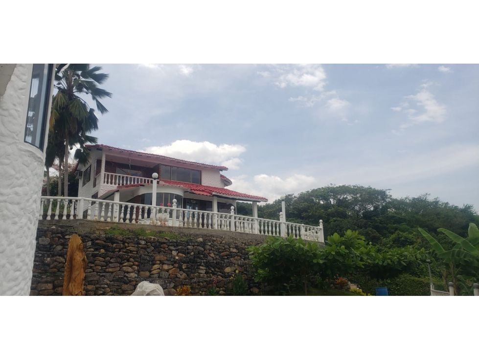 Casa Campestre en venta Cundinamarca La Mesa La Mesa 190 m2 Habitaciones 4 Baños 3 Garajes 2 Precio $350000000