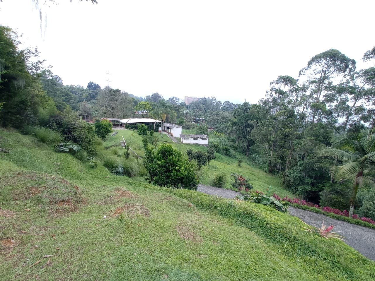 Finca en venta Antioquia La Estrella Quebrada Grande 467 m2 Habitaciones 3 Baños 3 Garajes 2 Precio $7900000000