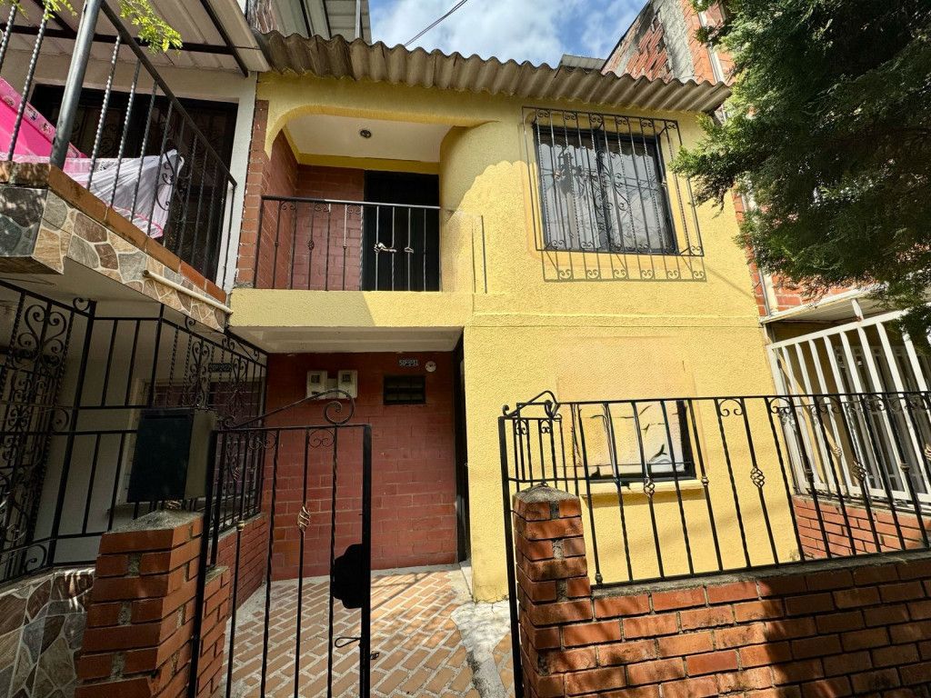 Casa en venta Valle Del Cauca Cali Cali 80 m2 Habitaciones 4 Baños 2 Garajes 0 Precio $160000000