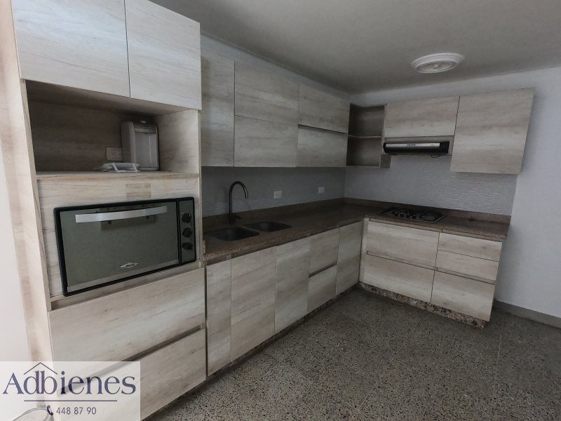Apartamento en arriendo Antioquia Medellín Bolivariana 106 m2 Habitaciones 2 Baños 3 Garajes 1 Precio $3500000
