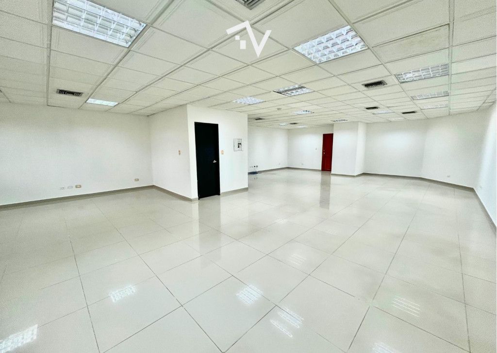 Oficina en venta Atlántico Barranquilla Altos Del Prado 99 m2 Habitaciones 0 Baños 1 Garajes 2 Precio $750000000