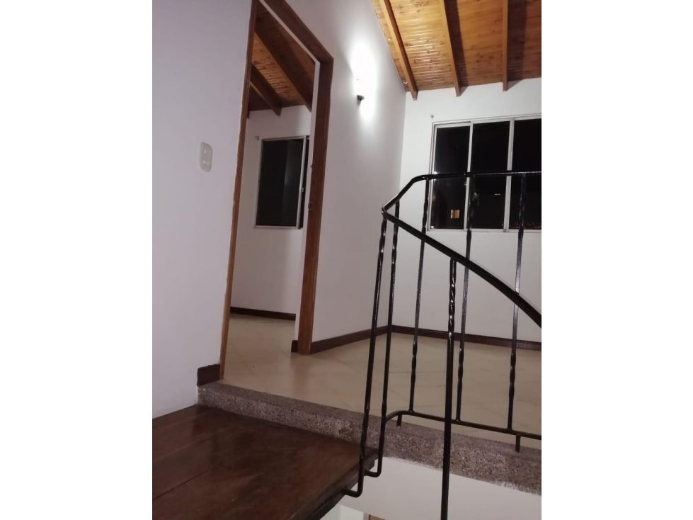 Casa en venta Antioquia Medellín Los Angeles 84 m2 Habitaciones 3 Baños 3 Garajes 1 Precio $370000000