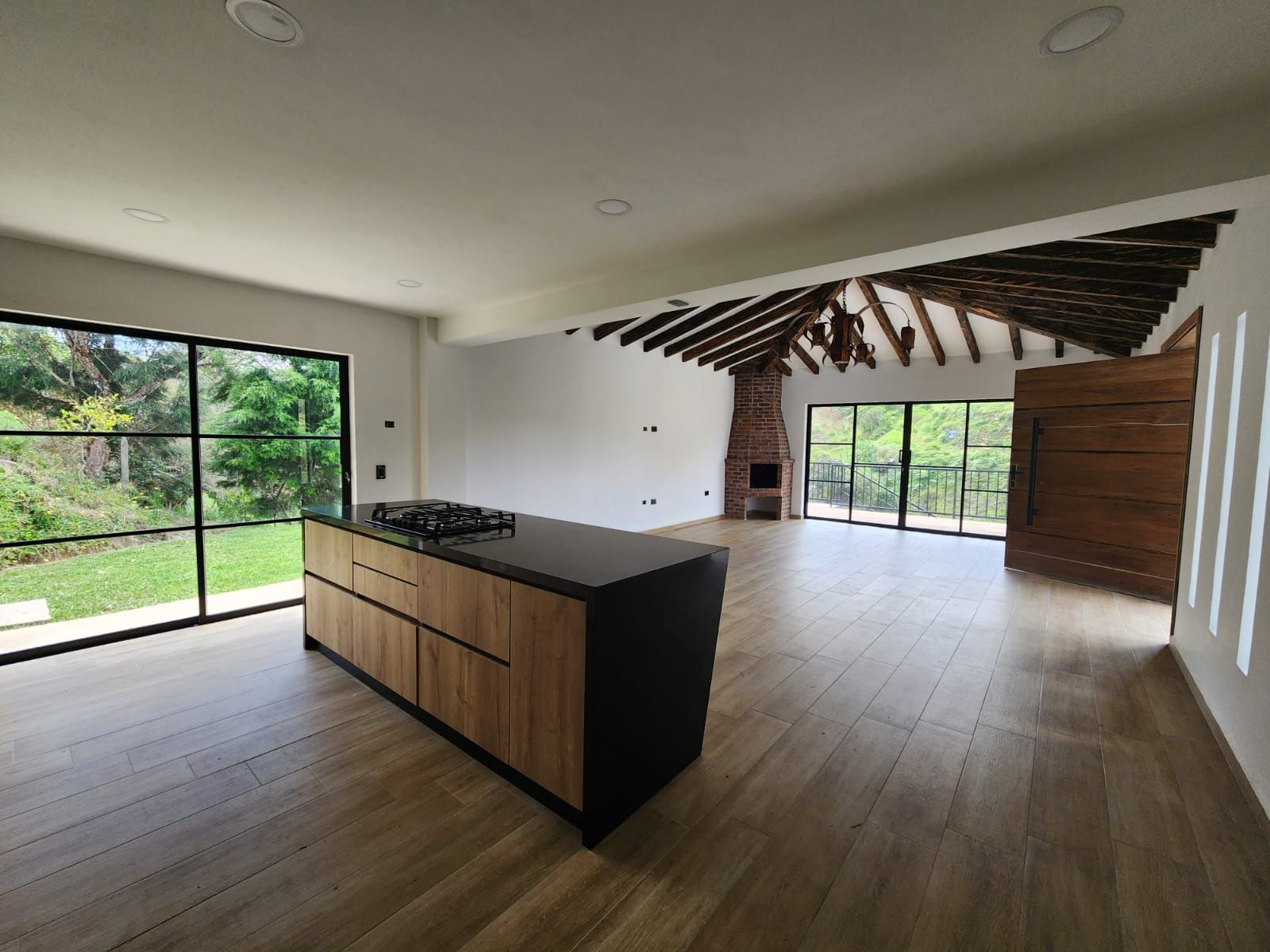 Casa en arriendo Antioquia Guarne Punto Mayor 1880 m2 Habitaciones 4 Baños 4 Garajes 2 Precio $7400000