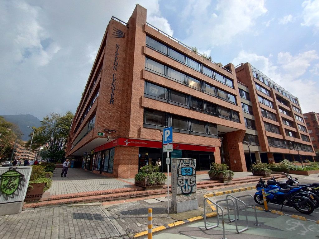 Oficina en venta Cundinamarca Bogotá Chico 156 m2 Habitaciones 0 Baños 3 Garajes 4 Precio $1300000000