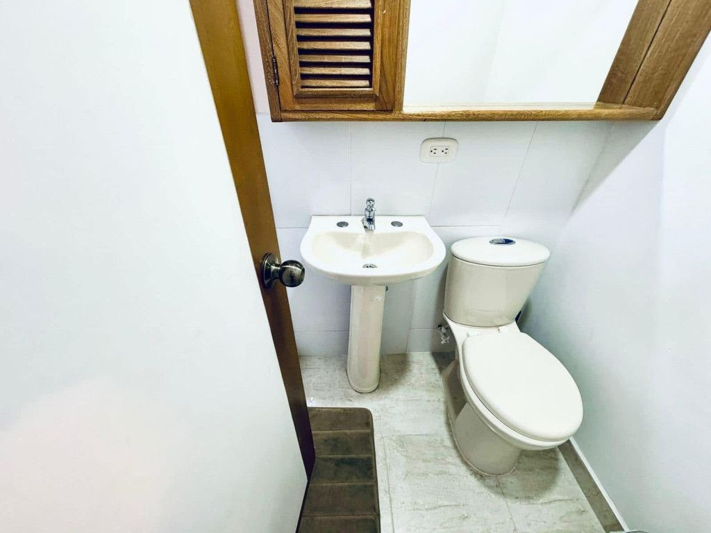 Casa en venta Antioquia Medellín Loma De Los Bernal 115 m2 Habitaciones 3 Baños 3 Garajes 1 Precio $630000000