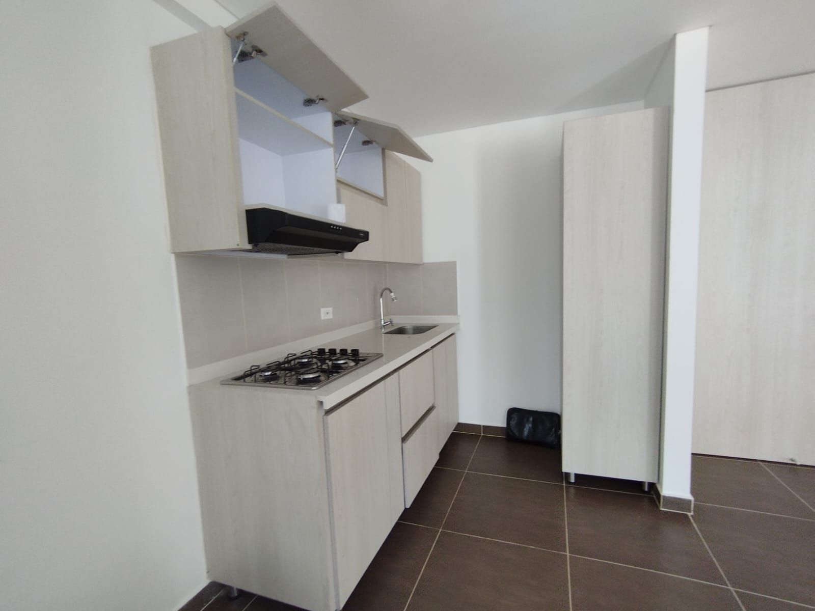 Apartamento en arriendo Risaralda Pereira Los Alamos 82 m2 Habitaciones 2 Baños 2 Garajes 1 Precio $2700000