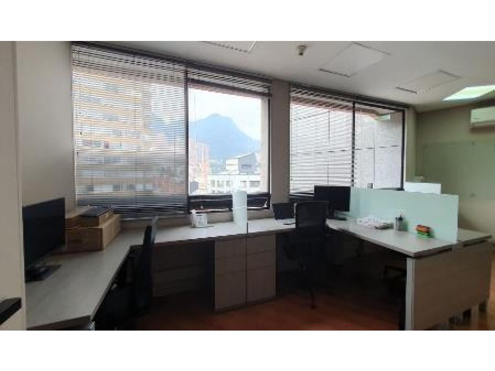 Oficina en arriendo Cundinamarca Bogotá Chapinero Norte 244 m2 Habitaciones 0 Baños 2 Garajes 6 Precio $22254960