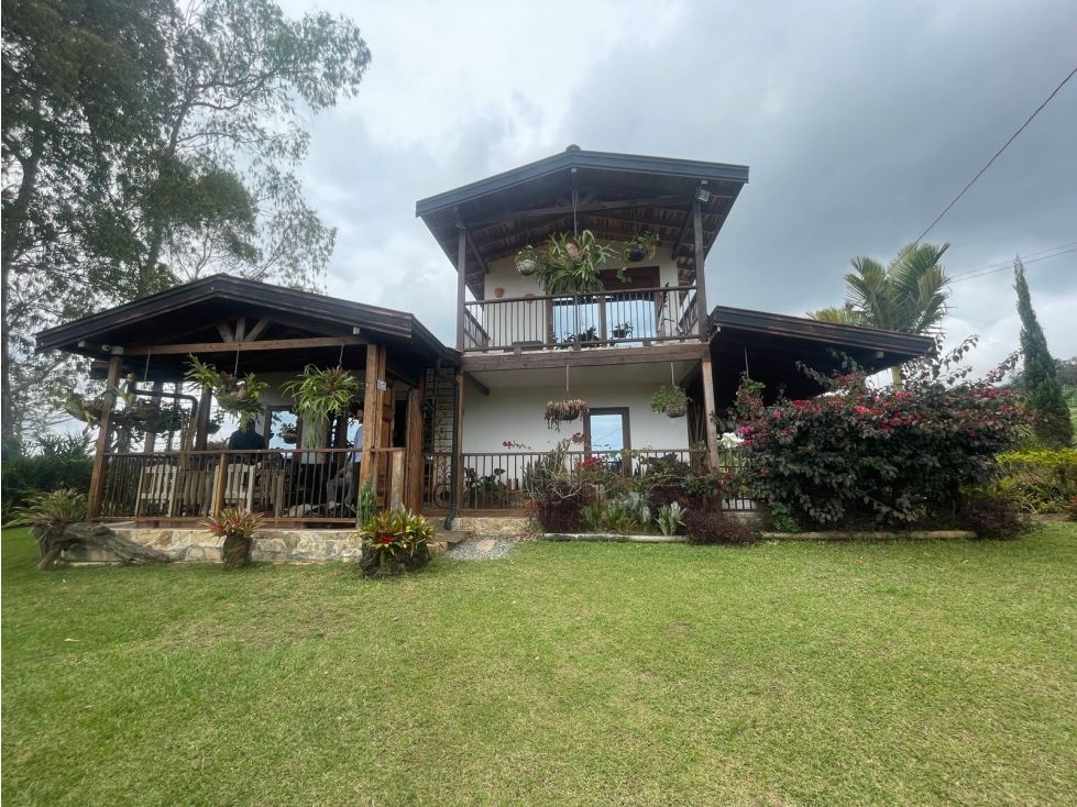 Finca en venta Antioquia San Vicente San Vicente 1000 m2 Habitaciones 4 Baños 5 Garajes 6 Precio $2000000000