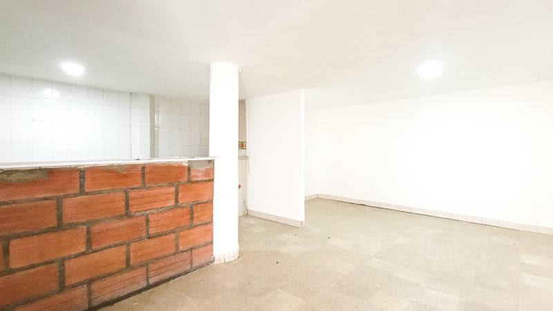 Local en arriendo Antioquia Medellín Los Alpes 30 m2 Habitaciones 0 Baños 1 Garajes 0 Precio $1600000