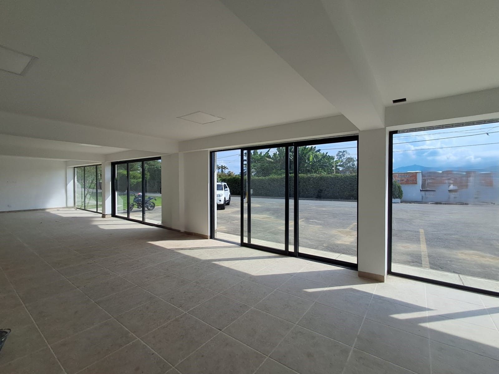 Local en arriendo Risaralda Pereira Pereira 120 m2 Habitaciones 0 Baños 2 Garajes 1 Precio $3000000