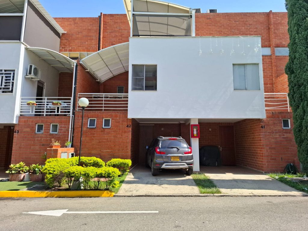 Casa en venta Valle Del Cauca Cali Lili 150 m2 Habitaciones 3 Baños 3 Garajes 1 Precio $450000000