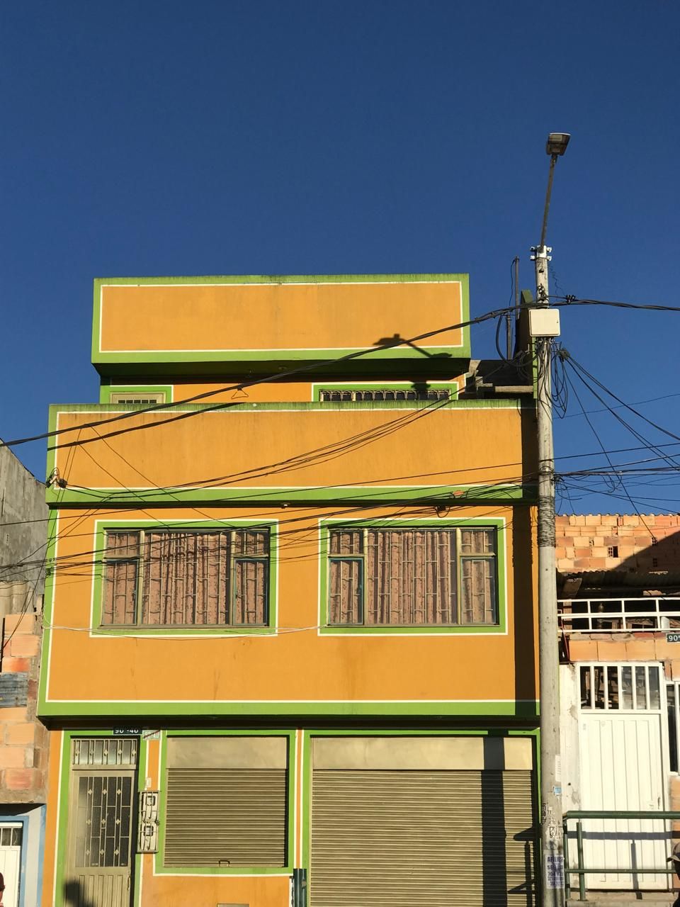 Casa en venta Cundinamarca Bogotá Charala 216 m2 Habitaciones 6 Baños 3 Garajes 1 Precio $280000000