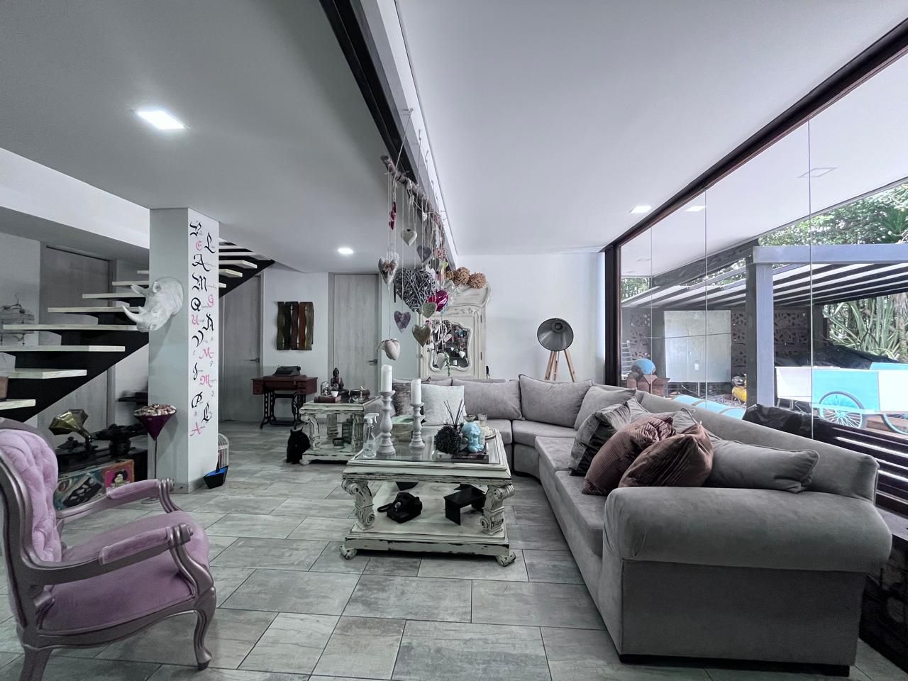 Casa en venta Antioquia Envigado Polideportivo Sur 560 m2 Habitaciones 6 Baños 6 Garajes 6 Precio $3500000000