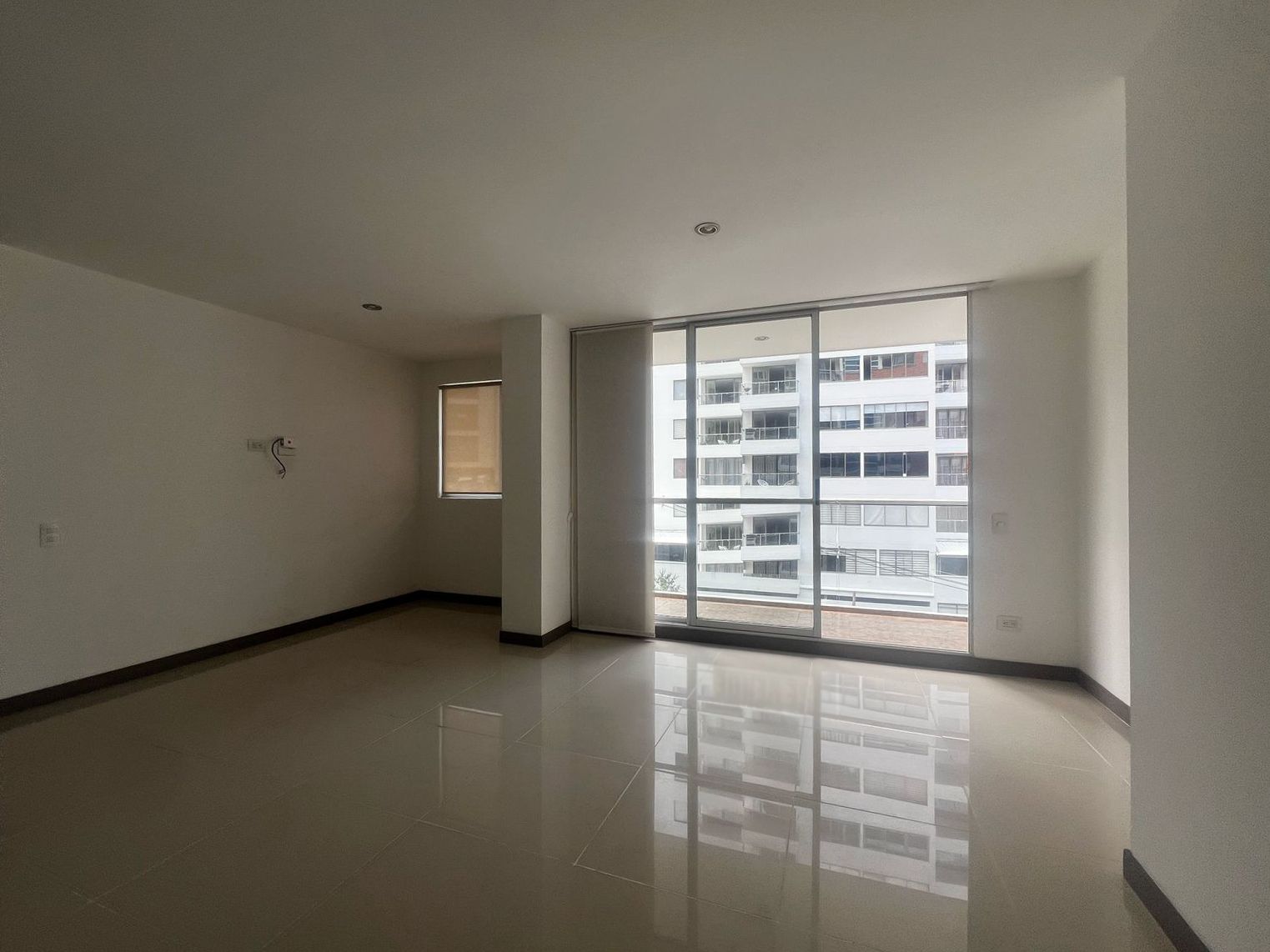 Apartamento en venta Antioquia Envigado El Esmeraldal 75 m2 Habitaciones 2 Baños 2 Garajes 2 Precio $680000000