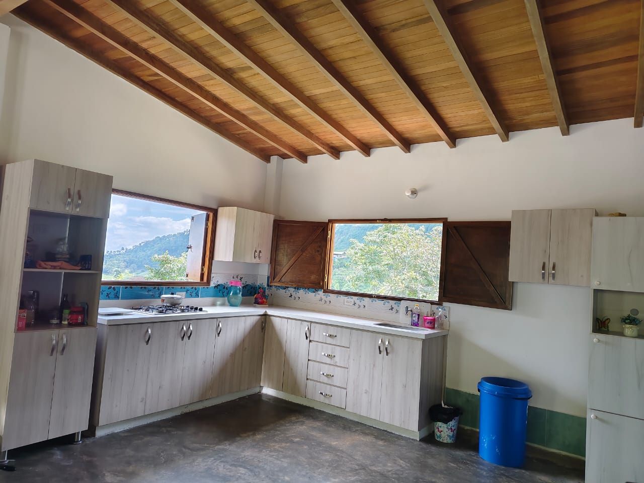 Finca en venta Antioquia Fredonia Fredonia 145 m2 Habitaciones 3 Baños 2 Garajes 6 Precio $1330000000