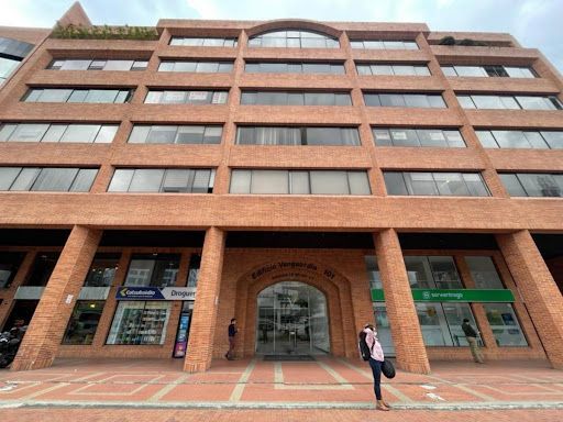 Oficina en venta Cundinamarca Bogotá Santa Bibiana 92 m2 Habitaciones 0 Baños 1 Garajes 2 Precio $850000000