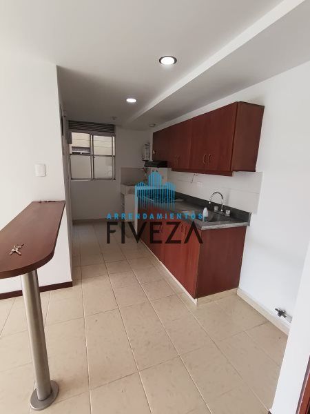 Apartamento en arriendo Antioquia Envigado La Paz 80 m2 Habitaciones 3 Baños 2 Garajes 1 Precio $2700000