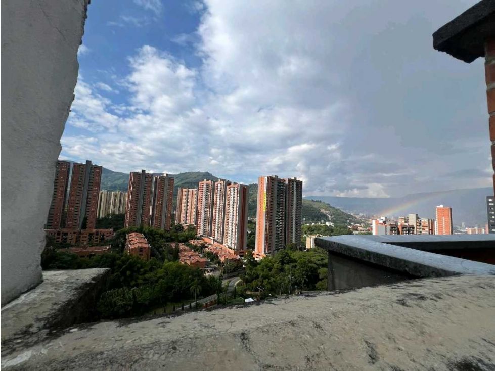 Apartamento en venta Antioquia Itagüí Comuna 2 120 m2 Habitaciones 2 Baños 1 Garajes 1 Precio $350000000