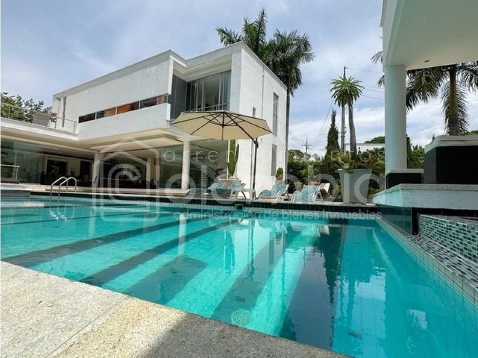 Finca en venta Antioquia San Jerónimo San Jerónimo 550 m2 Habitaciones 6 Baños 7 Garajes 10 Precio $3200000000