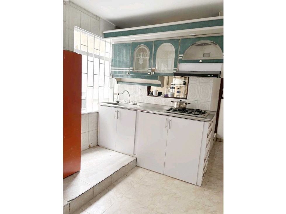 Apartamento en arriendo Cundinamarca Bogotá La Favorita 60 m2 Habitaciones 4 Baños 2 Garajes 0 Precio $1300000