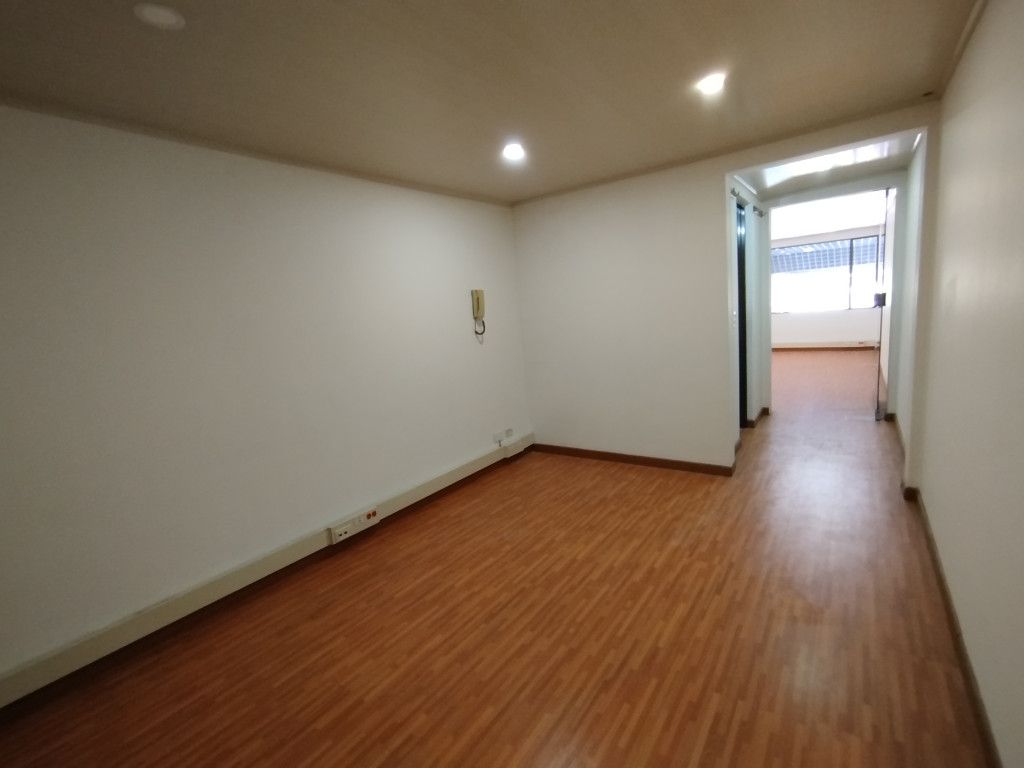 Oficina en arriendo Cundinamarca Bogotá Santa Barbara Occidental 36 m2 Habitaciones 0 Baños 1 Garajes 0 Precio $1527000