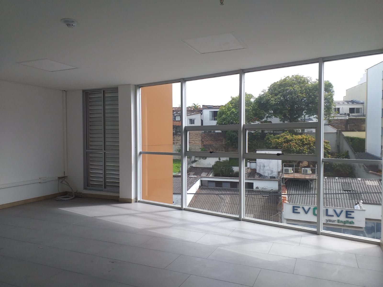 Oficina en arriendo Risaralda Pereira San Jose Sur 39 m2 Habitaciones 0 Baños 1 Garajes 1 Precio $3100000