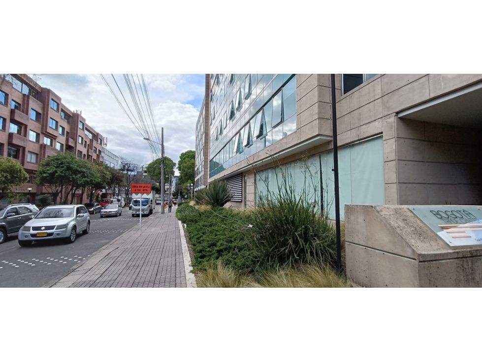 Oficina en arriendo o venta Cundinamarca Bogotá Chico Norte Et Ii 83 m2 Habitaciones 0 Baños 1 Garajes 2 Precio venta $750000000 Precio arriendo $5000000