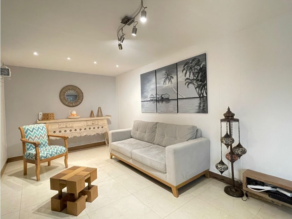 Casa en arriendo o venta Antioquia Medellín Los Naranjos 289 m2 Habitaciones 3 Baños 3 Garajes 2 Precio venta $1400000000 Precio arriendo $13450000