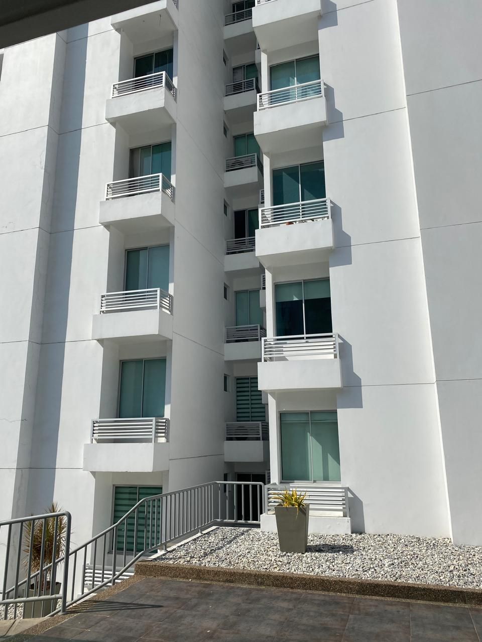 Apartamento en arriendo Atlántico Barranquilla Villa Santos 100 m2 Habitaciones 3 Baños 2 Garajes 2 Precio $3500000