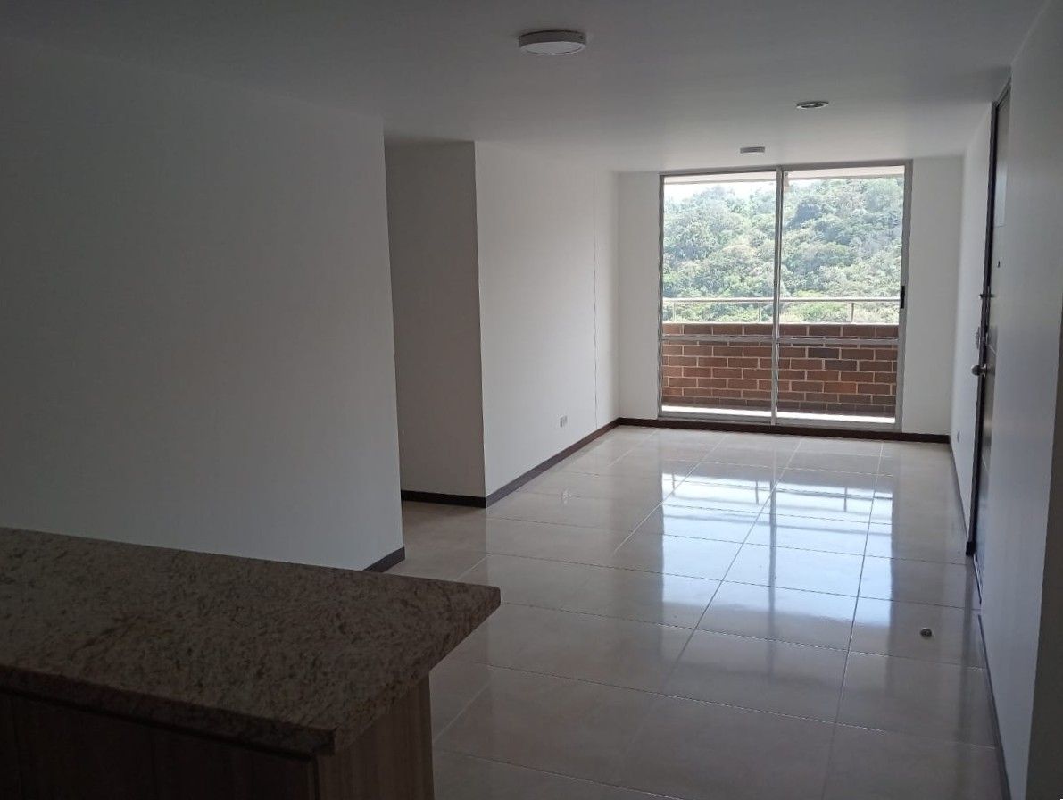 Apartamento en arriendo Antioquia Medellín Los Colores 90 m2 Habitaciones 3 Baños 2 Garajes 1 Precio $3600000
