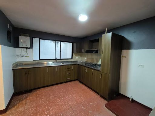 Casa en arriendo Antioquia Sabaneta Calle Larga 110 m2 Habitaciones 4 Baños 2 Garajes 0 Precio $2600000