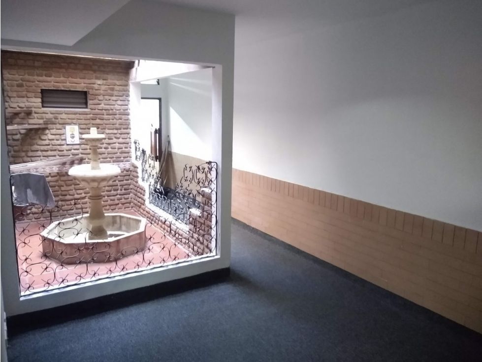 Casa en venta Valle Del Cauca Cali San Vicente 300 m2 Habitaciones 4 Baños 3 Garajes 1 Precio $560000000