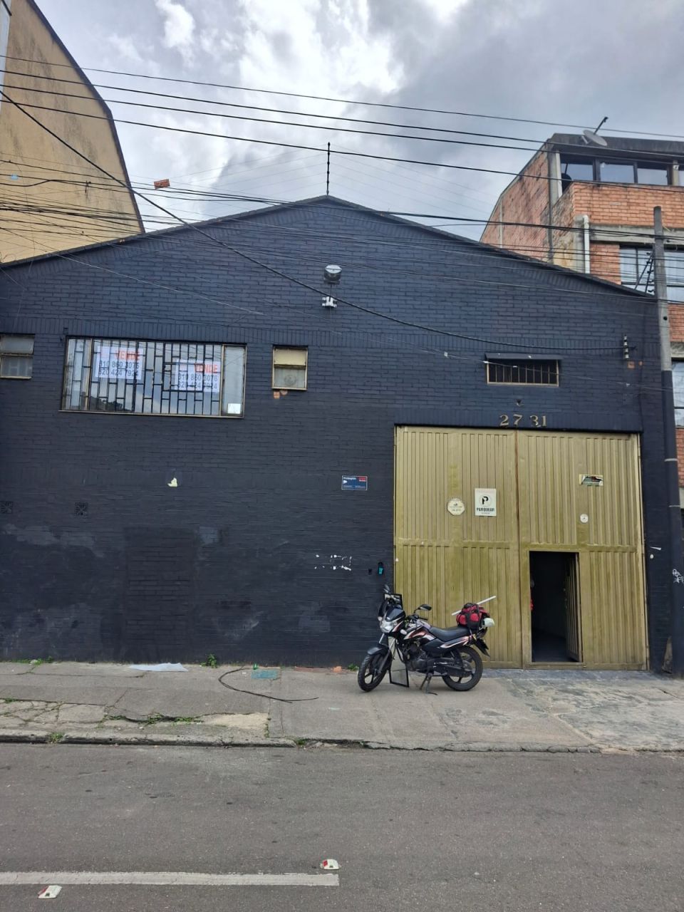 Bodega en venta Cundinamarca Bogotá Samper Mendoza 340 m2 Habitaciones 0 Baños 2 Garajes 1 Precio $1550000000