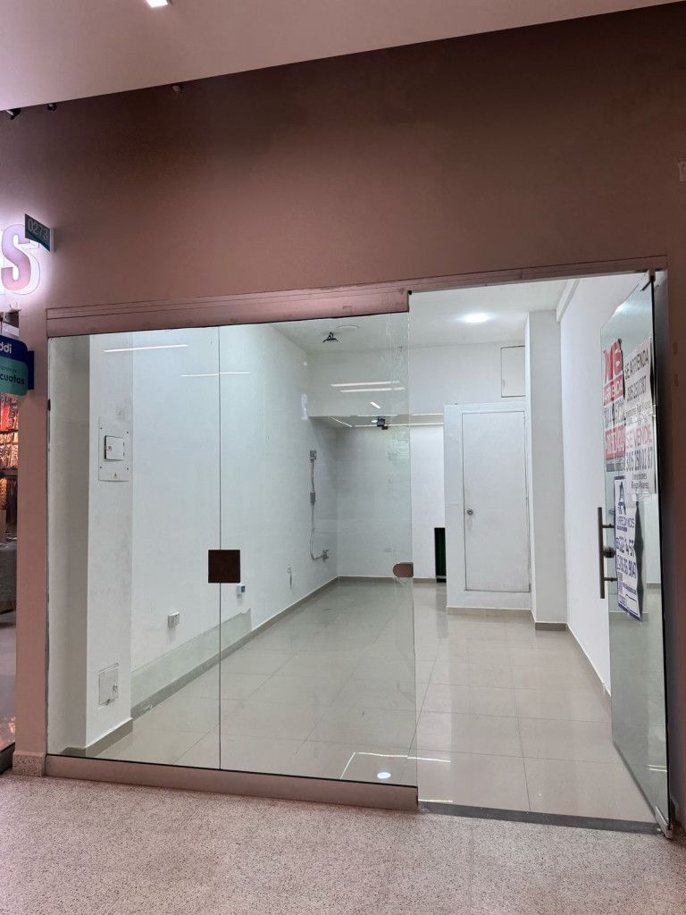 Local en venta Antioquia Medellín Bombona No1 22 m2 Habitaciones 0 Baños 1 Garajes 0 Precio $295000000