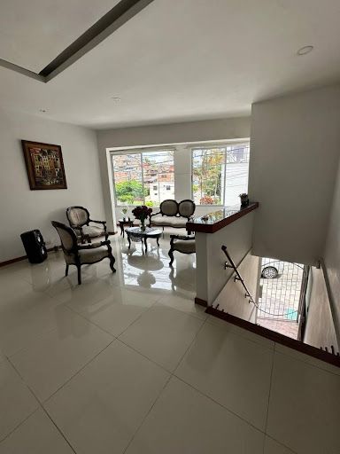 Casa en venta Risaralda Pereira Los Rosales 261 m2 Habitaciones 7 Baños 6 Garajes 1 Precio $880000000