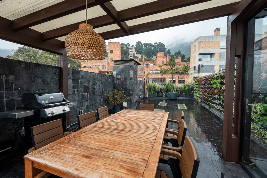 Apartamento en venta Cundinamarca Bogotá Emaus 220 m2 Habitaciones 3 Baños 3 Garajes 4 Precio $2490000000