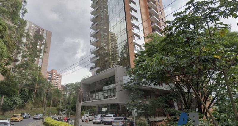 Oficina en arriendo Antioquia Medellín Las Lomas No1 124 m2 Habitaciones 0 Baños 4 Garajes 0 Precio $12500000