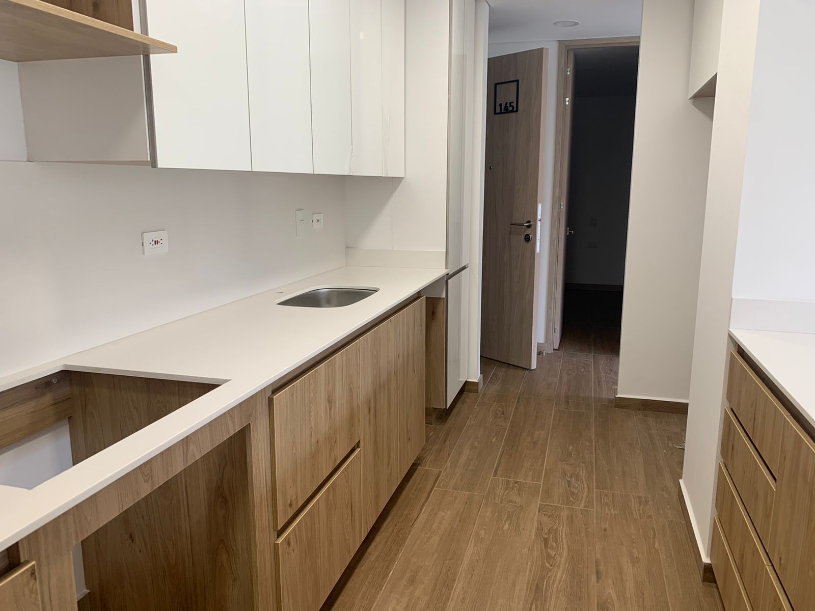 Apartamento en venta Antioquia Envigado El Salado 120 m2 Habitaciones 2 Baños 4 Garajes 2 Precio $1450000000