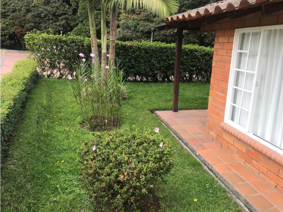 Casa en venta Caldas Manizales Alhambra 220 m2 Habitaciones 5 Baños 3 Garajes 1 Precio $1200000000