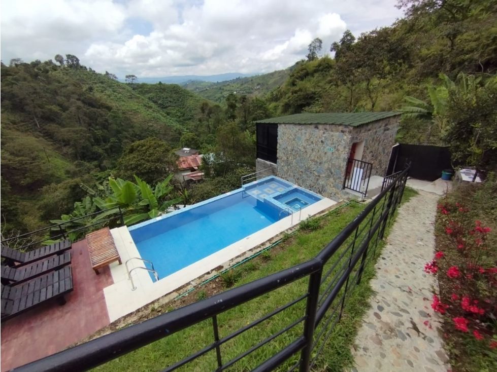 Casa Campestre en venta Caldas Manizales La Cabaña 200 m2 Habitaciones 5 Baños 5 Garajes 5 Precio $1100000000