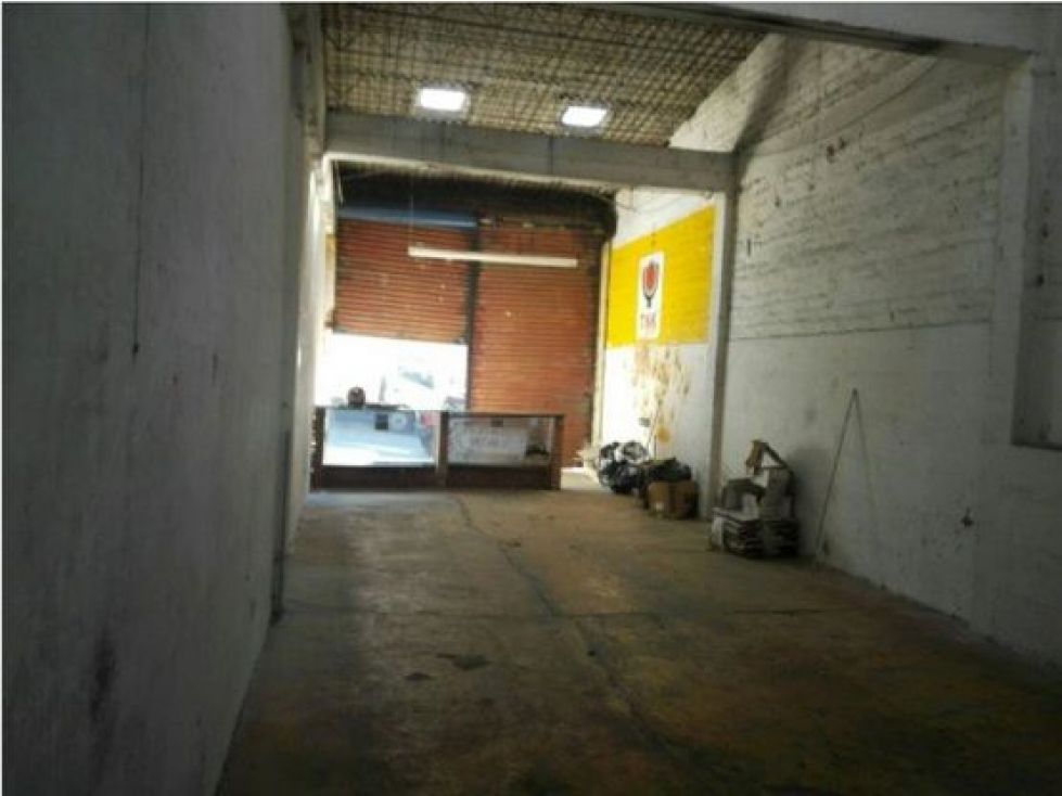 Bodega en venta Caldas Manizales San Antonio 74 m2 Habitaciones 0 Baños 1 Garajes 0 Precio $830000000