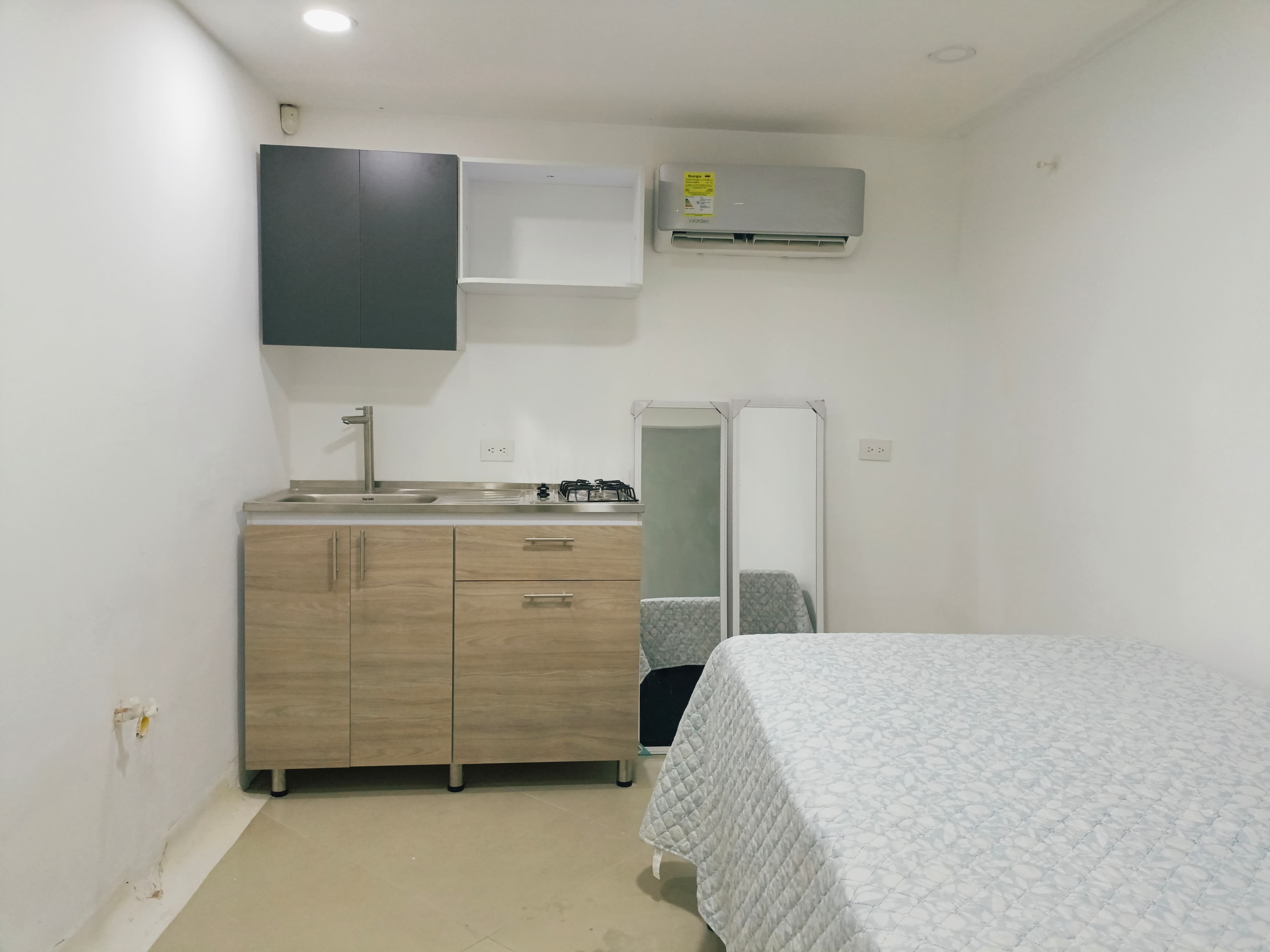 Apartamento en arriendo Antioquia Medellín La Palma 30 m2 Habitaciones 1 Baños 1 Garajes 0 Precio $1800000