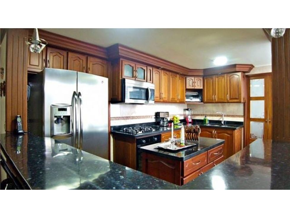 Apartamento en venta Caldas Manizales Guayacanes 190 m2 Habitaciones 4 Baños 3 Garajes 2 Precio $750000000