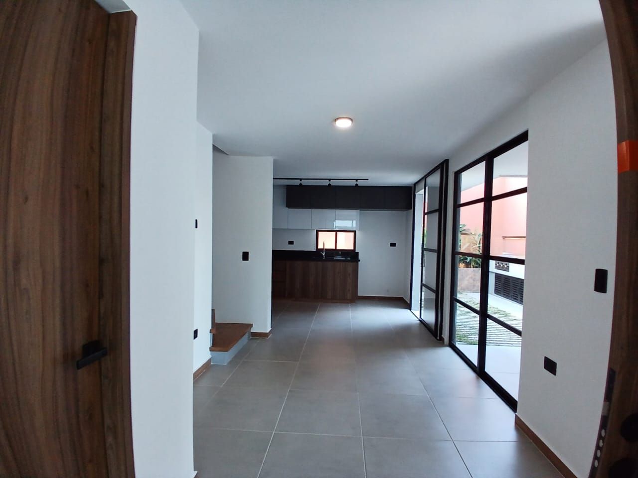 Casa en arriendo Risaralda Pereira Avenida 30 De Agosto 160 m2 Habitaciones 3 Baños 3 Garajes 2 Precio $4500000