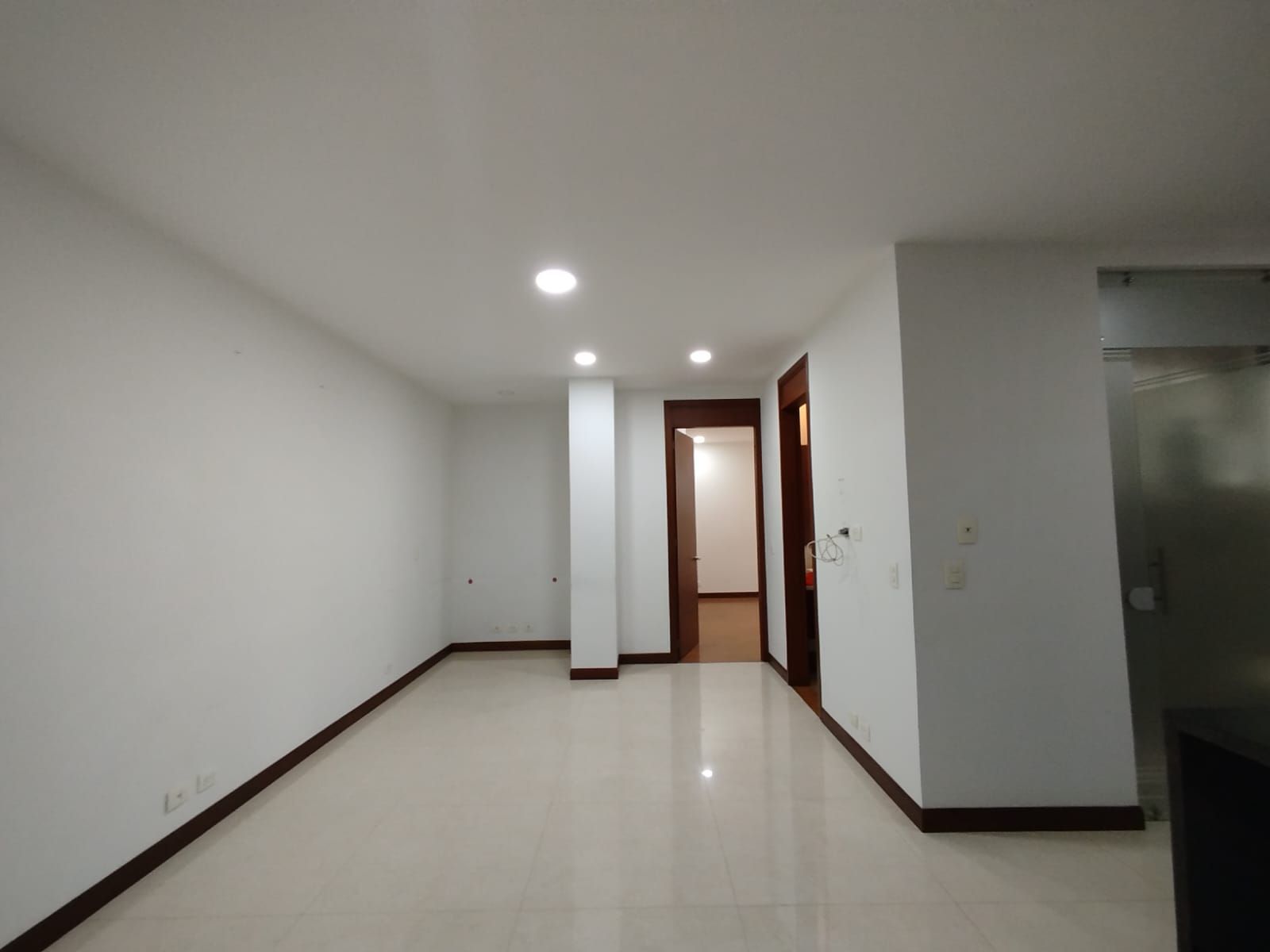 Apartaestudio en venta Risaralda Pereira Pinares De San Martin 65 m2 Habitaciones 1 Baños 2 Garajes 1 Precio $435000000