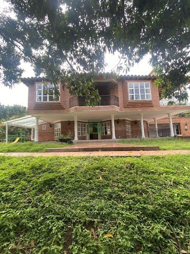 Finca en arriendo Antioquia Bello Sector Belvedere 500 m2 Habitaciones 5 Baños 8 Garajes 2 Precio $15000000