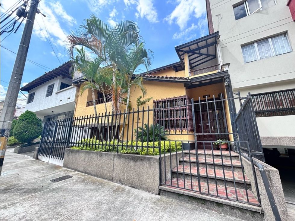 Oficina en arriendo Antioquia Medellín Los Colores 30 m2 Habitaciones 0 Baños 1 Garajes 0 Precio $1300000