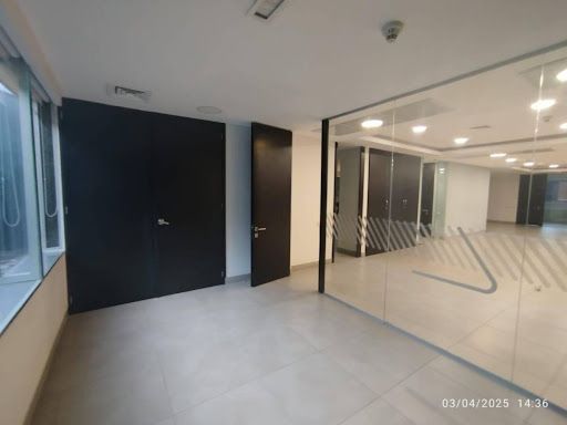 Oficina en arriendo Antioquia Medellín Alejandria 501 m2 Habitaciones 0 Baños 6 Garajes 8 Precio $48000000