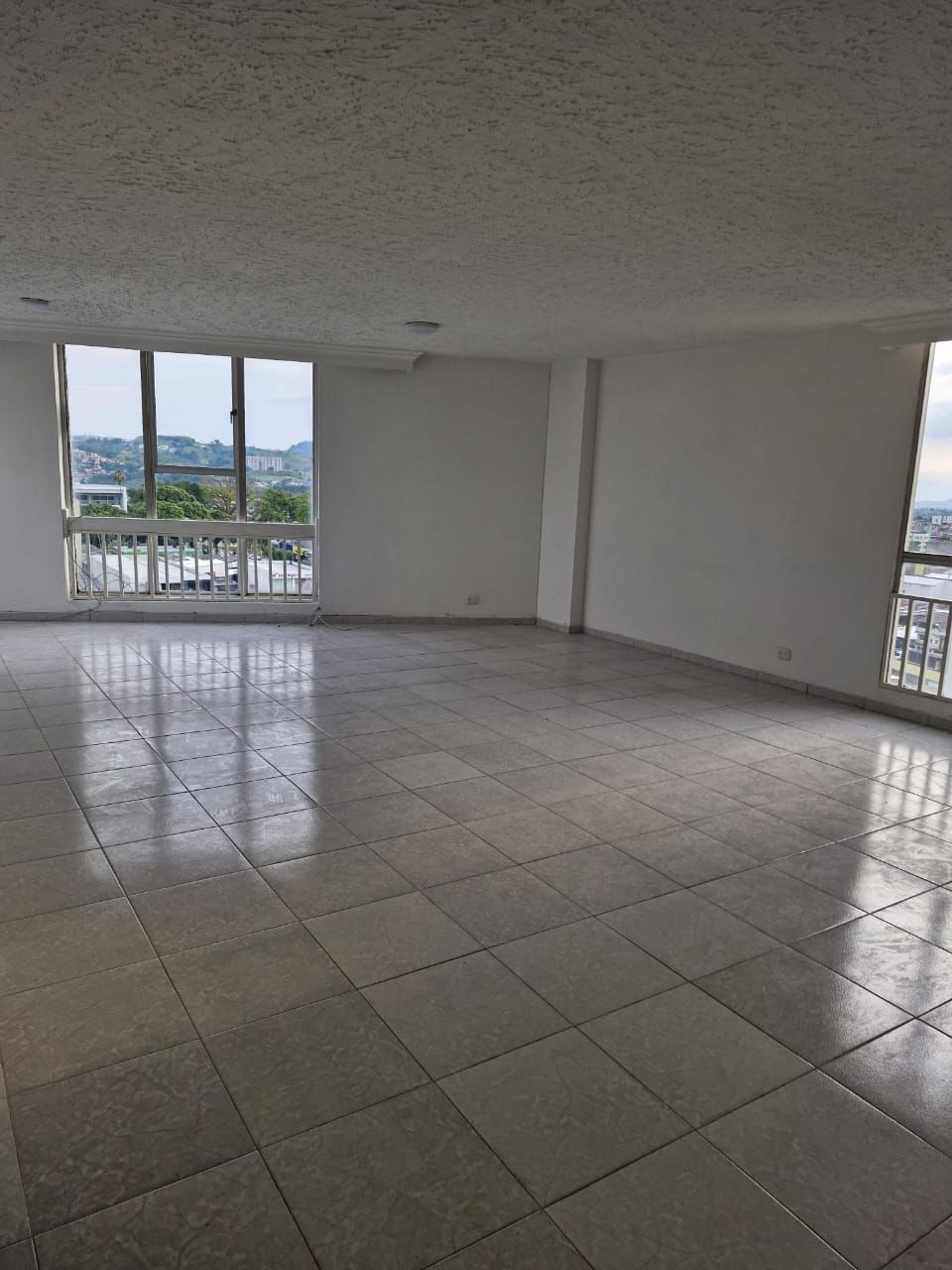 Apartamento en arriendo Risaralda Pereira Ur Rincon De La Palma 124 m2 Habitaciones 3 Baños 2 Garajes 1 Precio $2100000