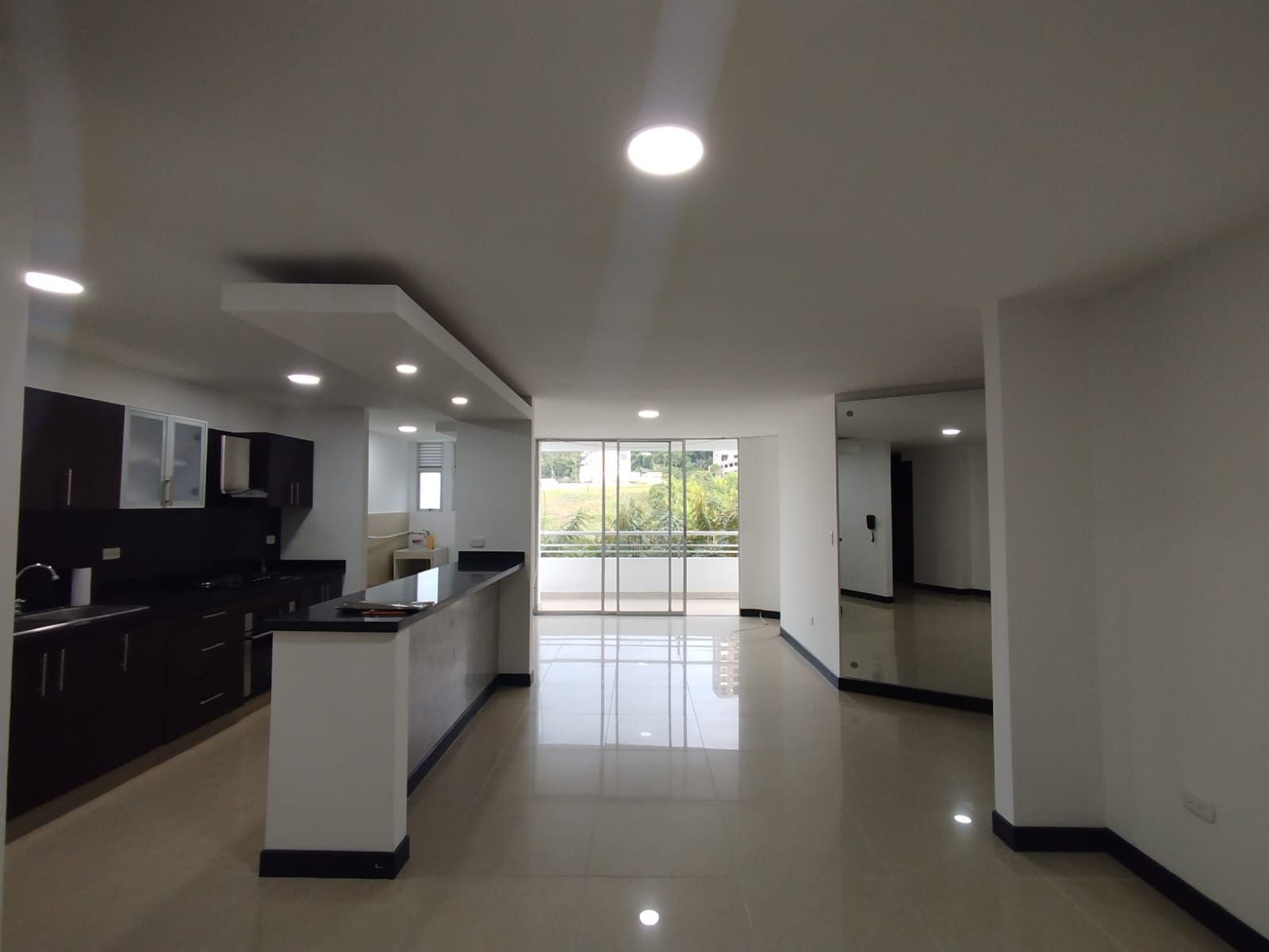 Apartamento en arriendo Risaralda Pereira Pinares De San Martin 95 m2 Habitaciones 2 Baños 2 Garajes 1 Precio $3100000